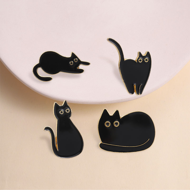 かわいい大きな目黒猫エナメルピンナイフを持った子猫が覗いてい - Edc Everyday Carry Knives のレビューと価格